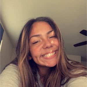 Meet your Posher, Breanna